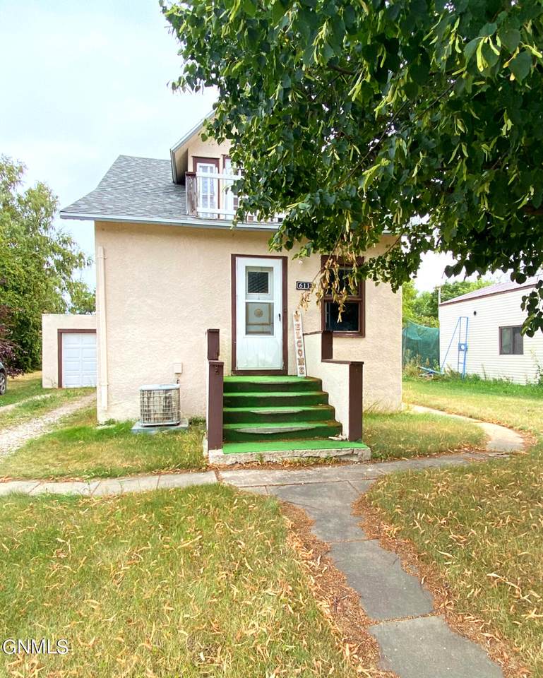611 Broadway - Photo 1