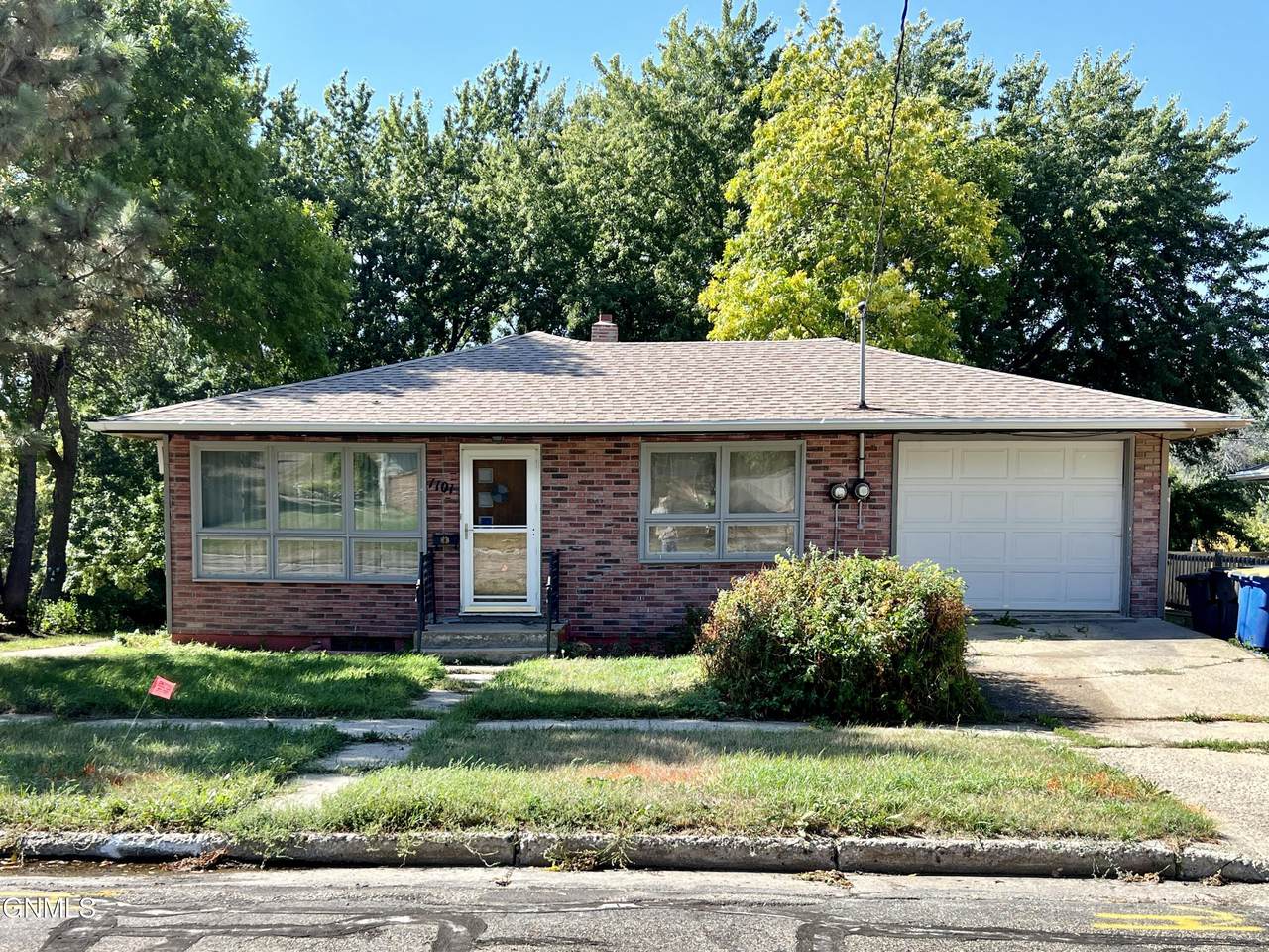 1101 2nd Avenue - Photo 1