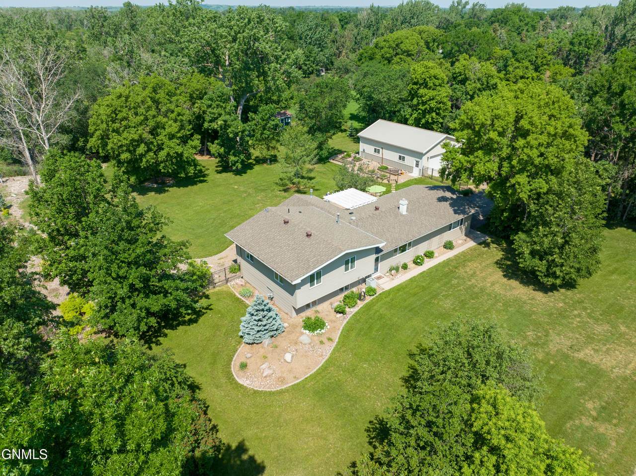 569 Meadowview Drive - Photo 1