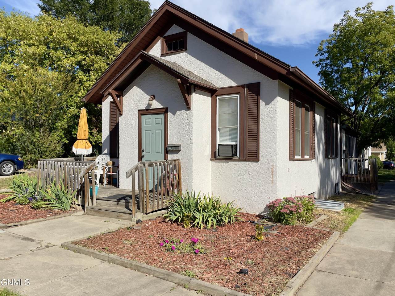204 E Ave B - Photo 1