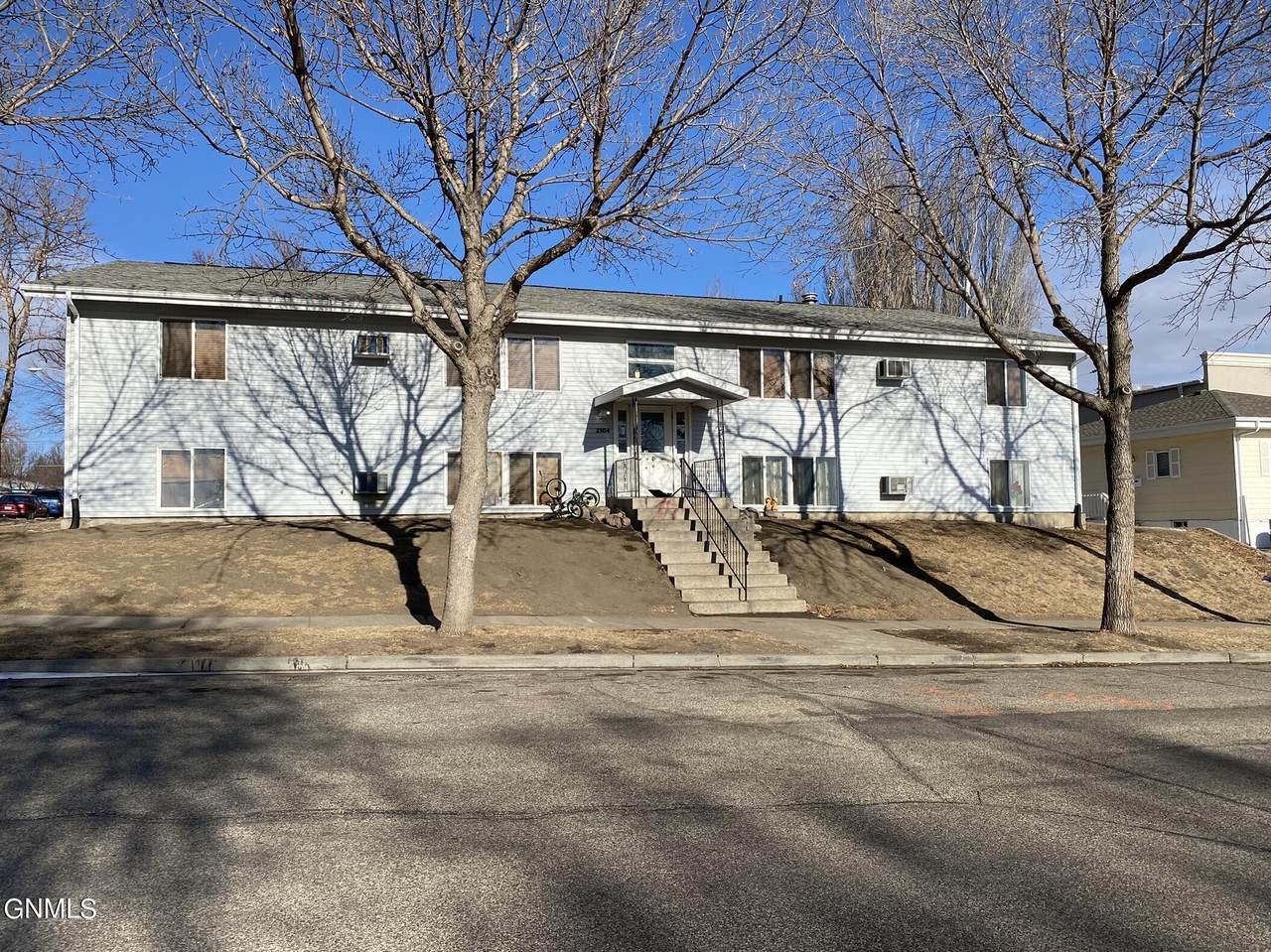 2504 Thayer Avenue - Photo 1