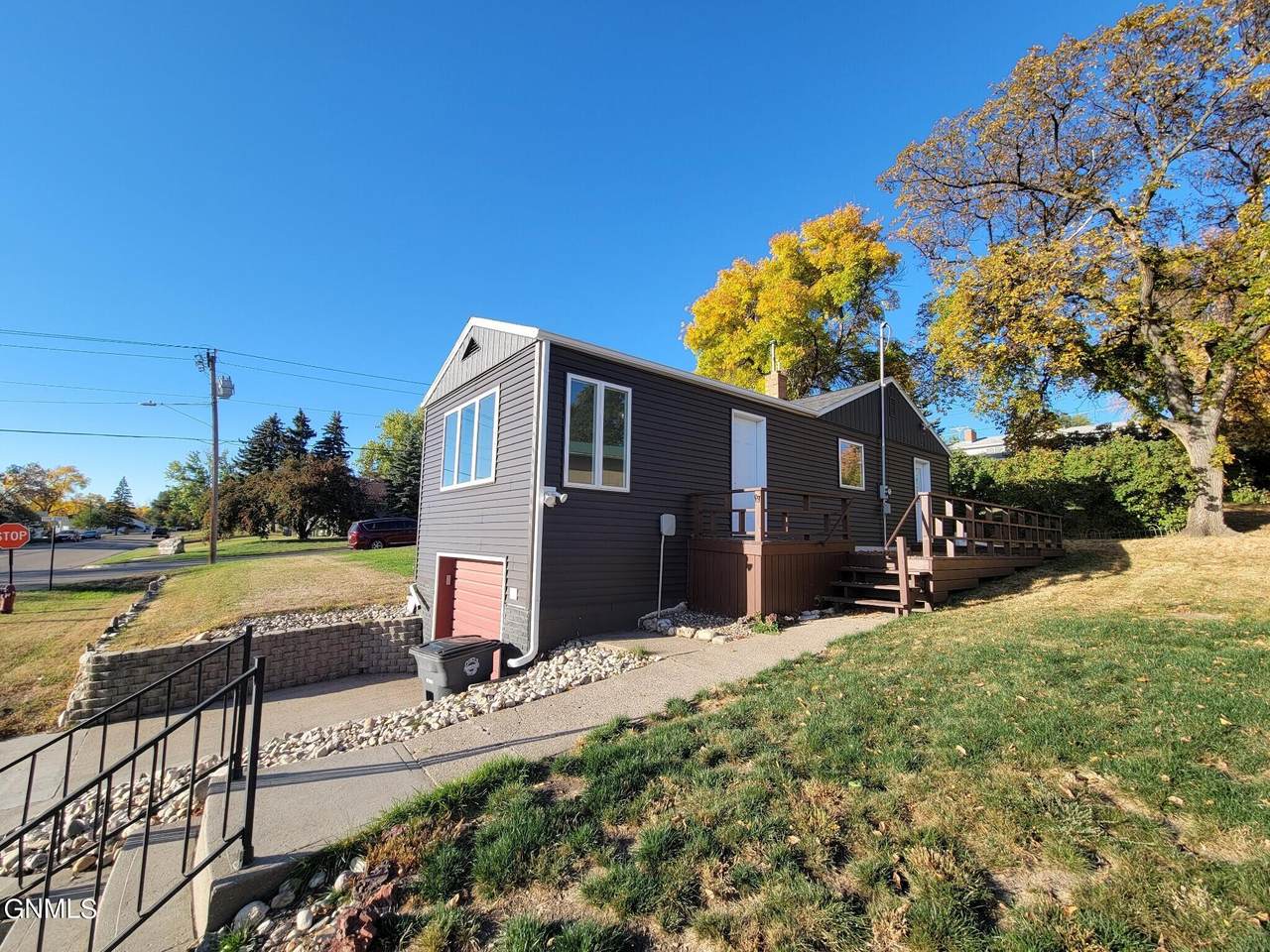 1304 4th Avenue - Photo 1