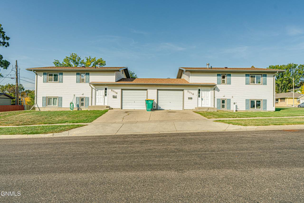 2016 E Avenue - Photo 1