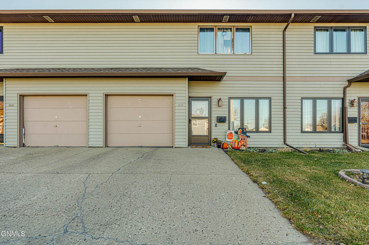 1019 E Bowen Avenue - Photo 1