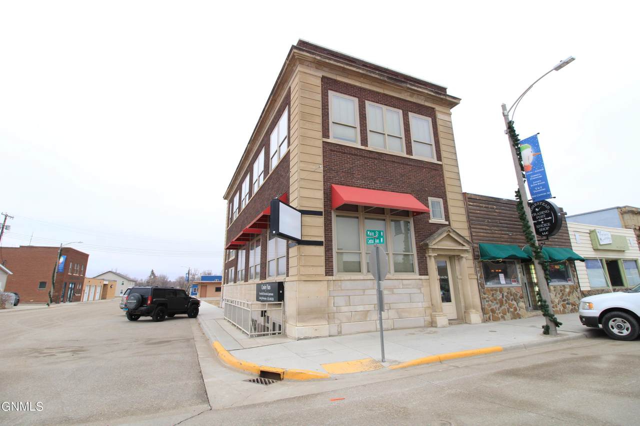 11 Main Street - Photo 1