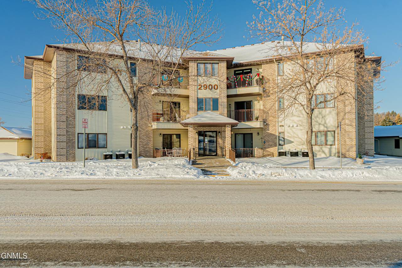 2900 4th Street - Photo 1