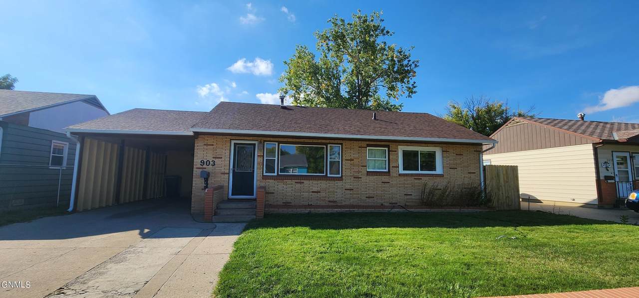 903 13th Avenue - Photo 1