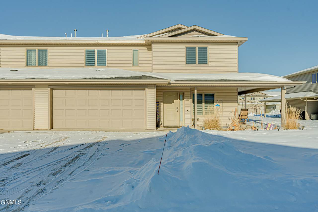 816 Compass Lane - Photo 1