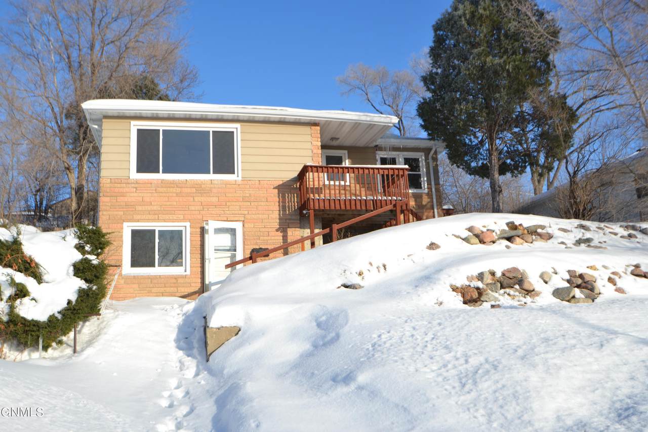 1400 Sunset Drive - Photo 1