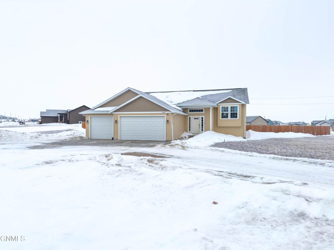 13657 Redwood Way - Photo 1