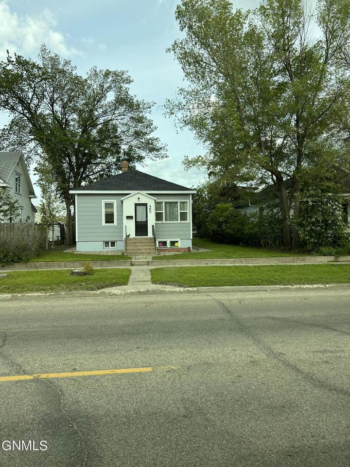 405 12 Th Street - Photo 1
