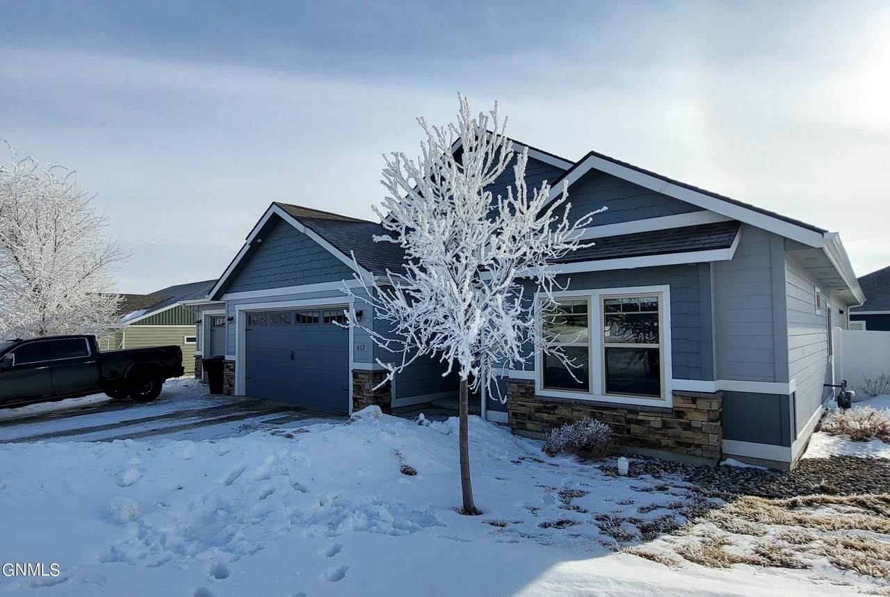 612 Wyatt Street - Photo 1