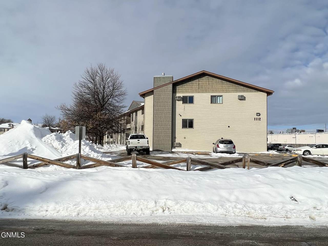 1112 Portland Drive - Photo 1
