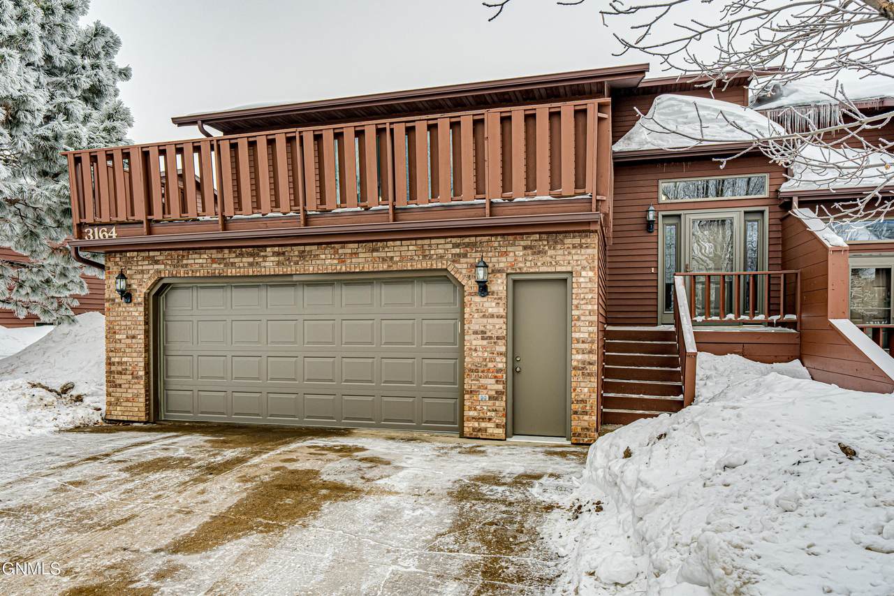 3164 Manitoba Lane - Photo 1