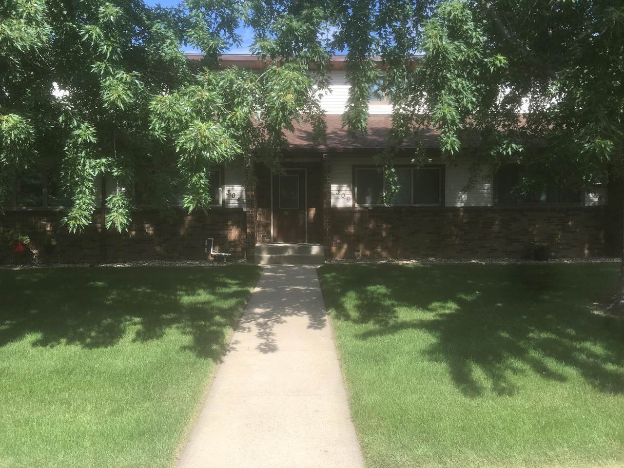 304 14th Street - Photo 1