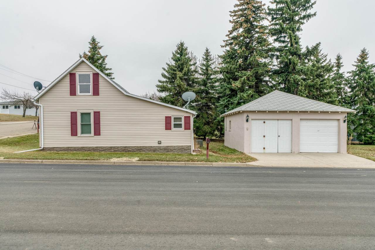 316 2nd Street - Photo 1