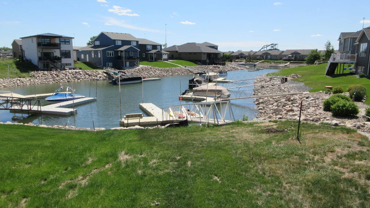 2231 Pirates Loop - Photo 1