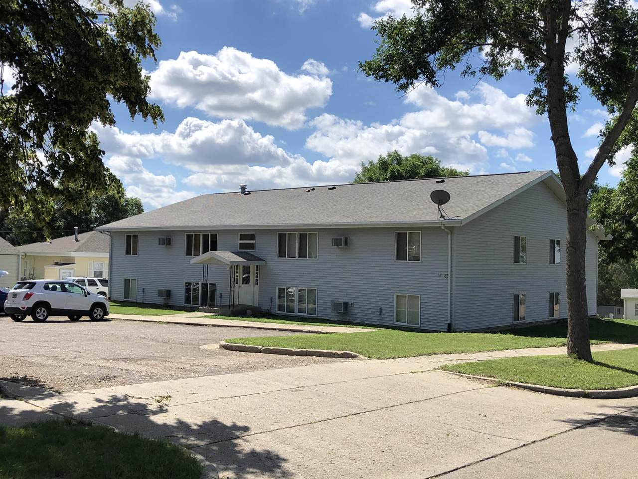 2504 Thayer Avenue - Photo 1