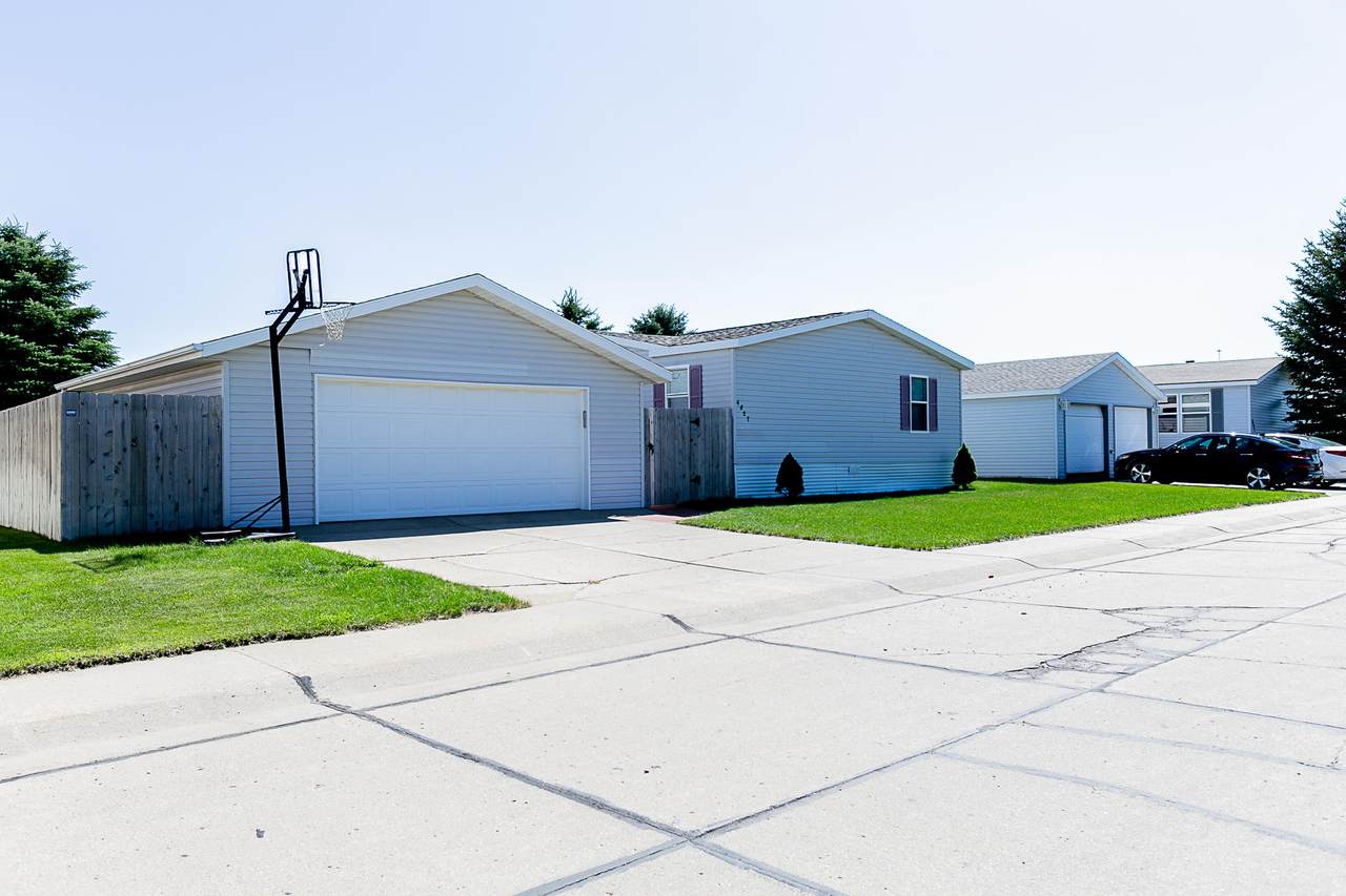 4827 Trenton Drive - Photo 1