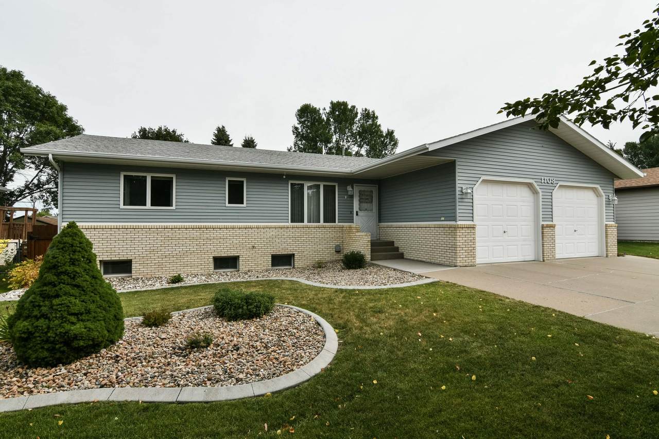 1108 19th Street - Photo 1