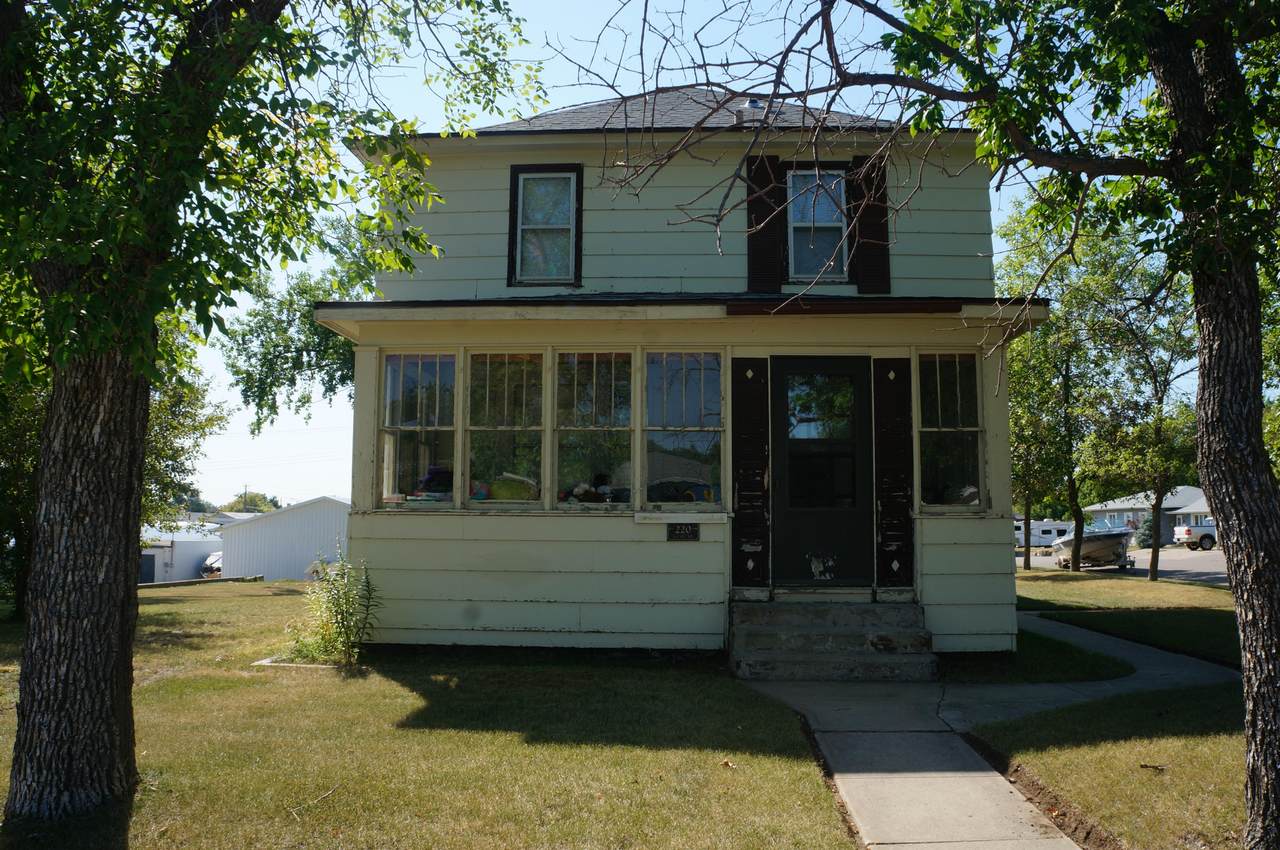 220 1st Street - Photo 1