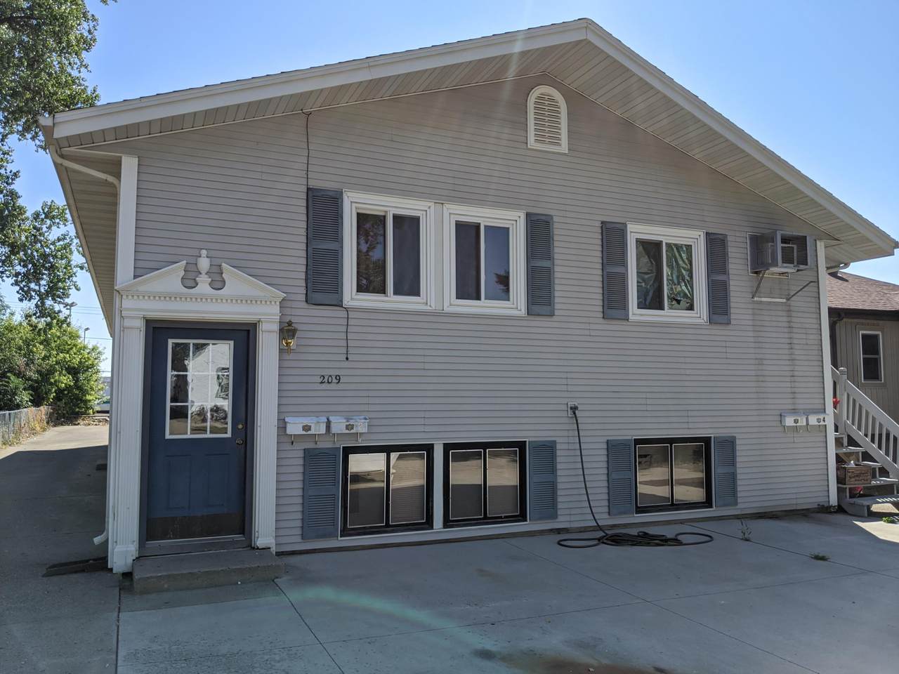 209 N 19th Street - Photo 1