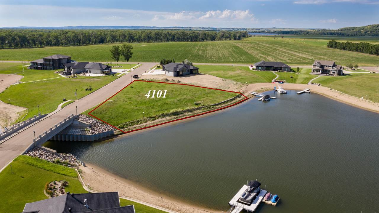 4101 Bay Shore - Photo 1