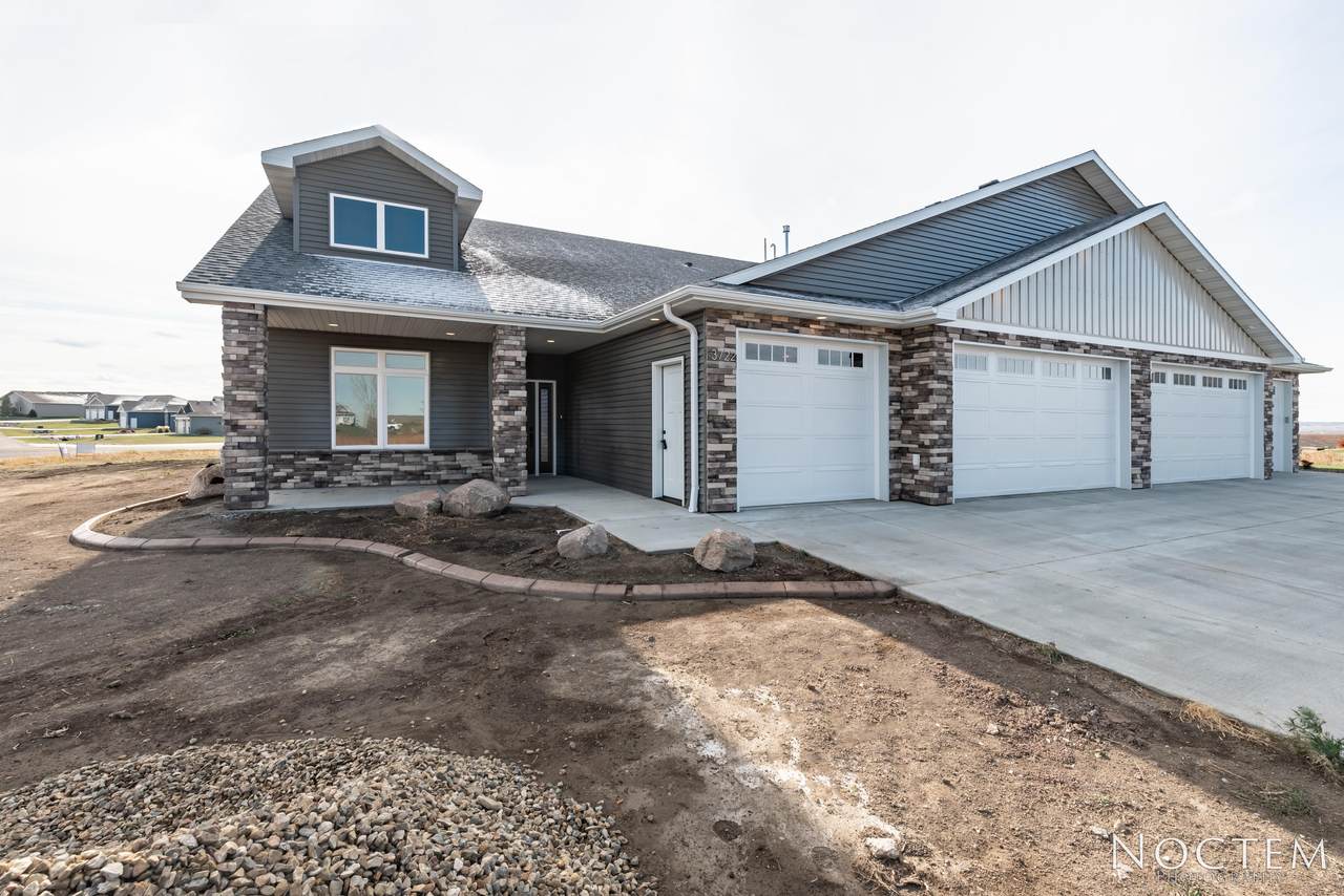 3722 Bogey Drive - Photo 1