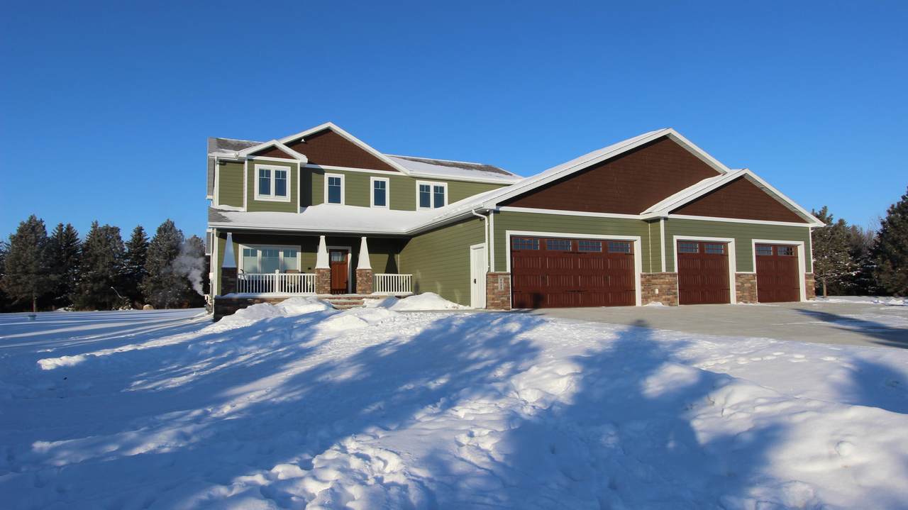 8025 Burr Oak Loop - Photo 1