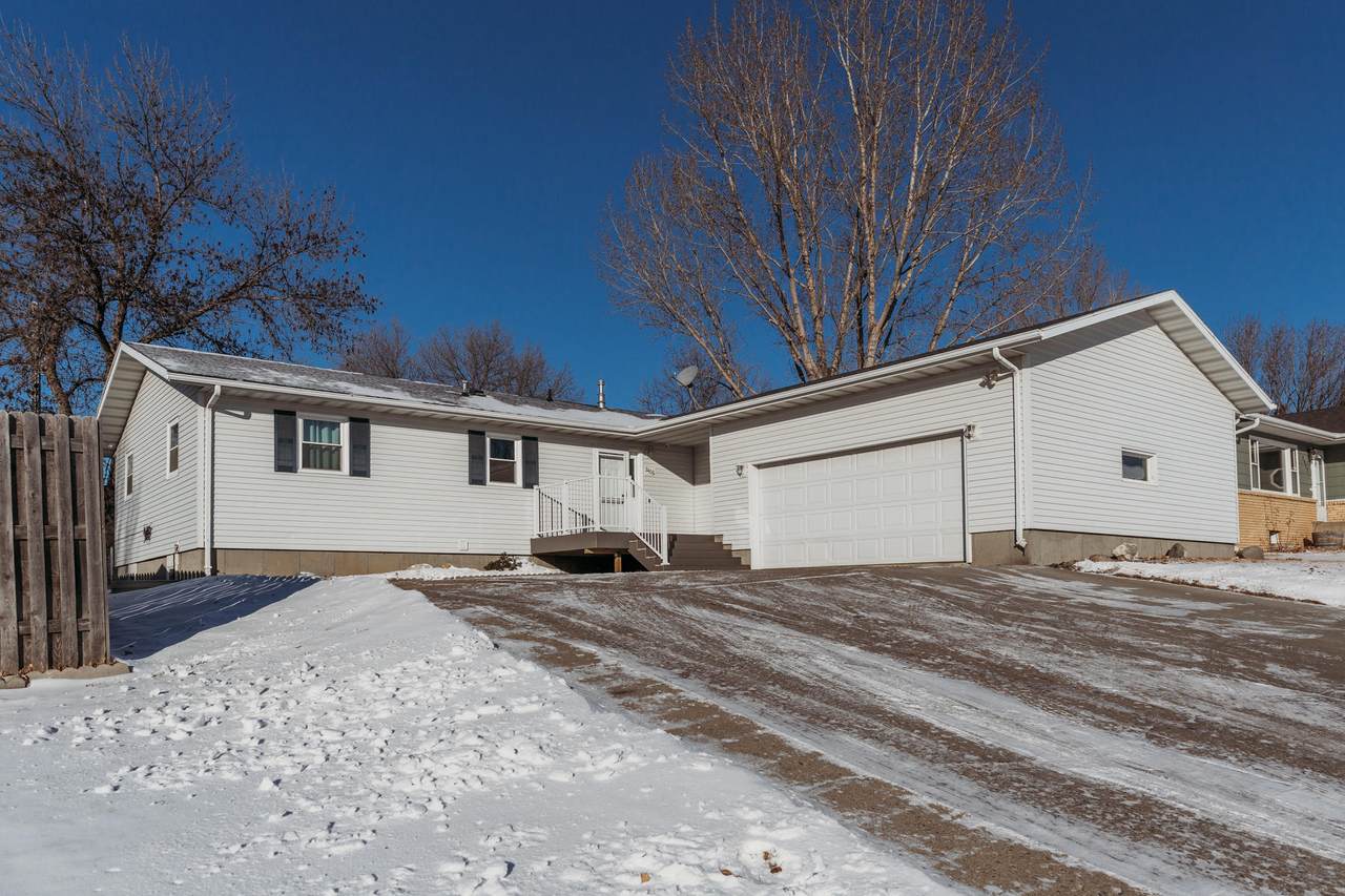 2406 Washington Street - Photo 1