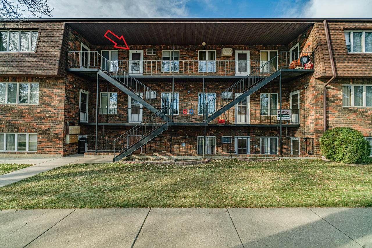 610 7th Street - Photo 1