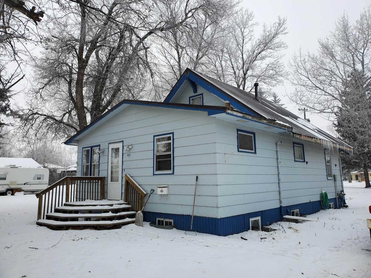410 Mclean Avenue - Photo 1