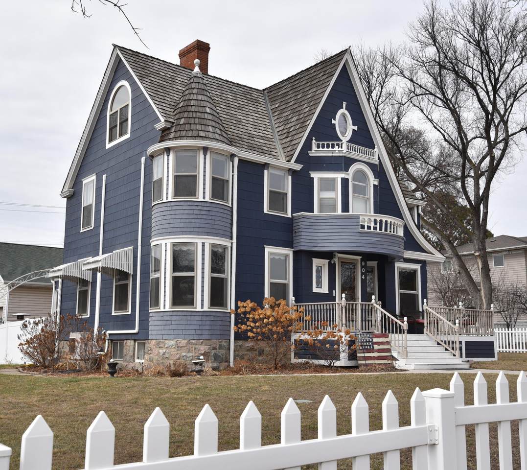 904 N 4th Street - Photo 1