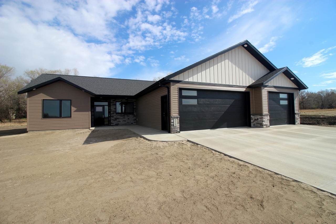 5208 Hendrickson Drive - Photo 1