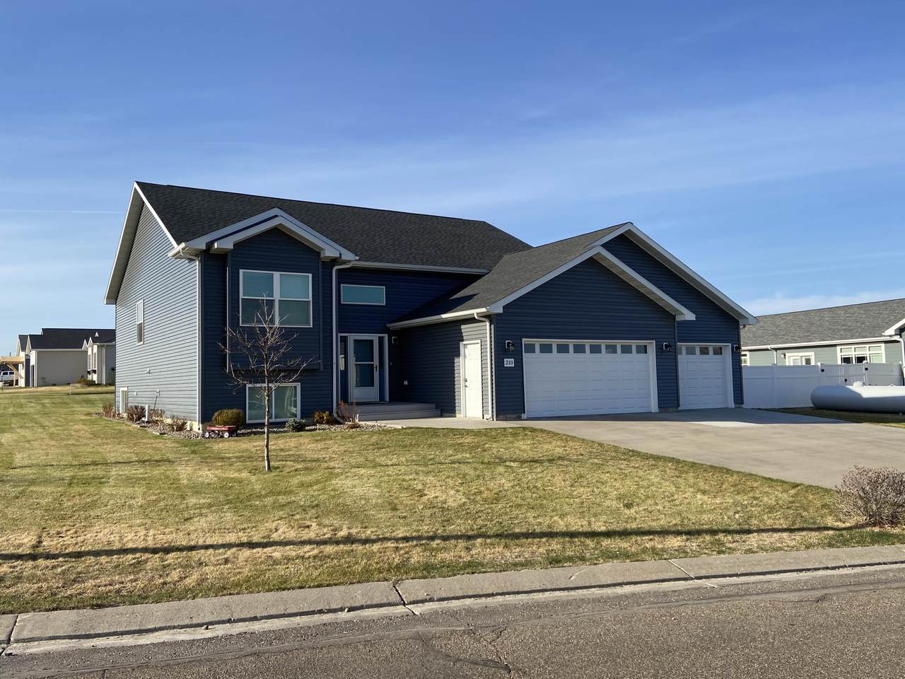 210 19th Street - Photo 1