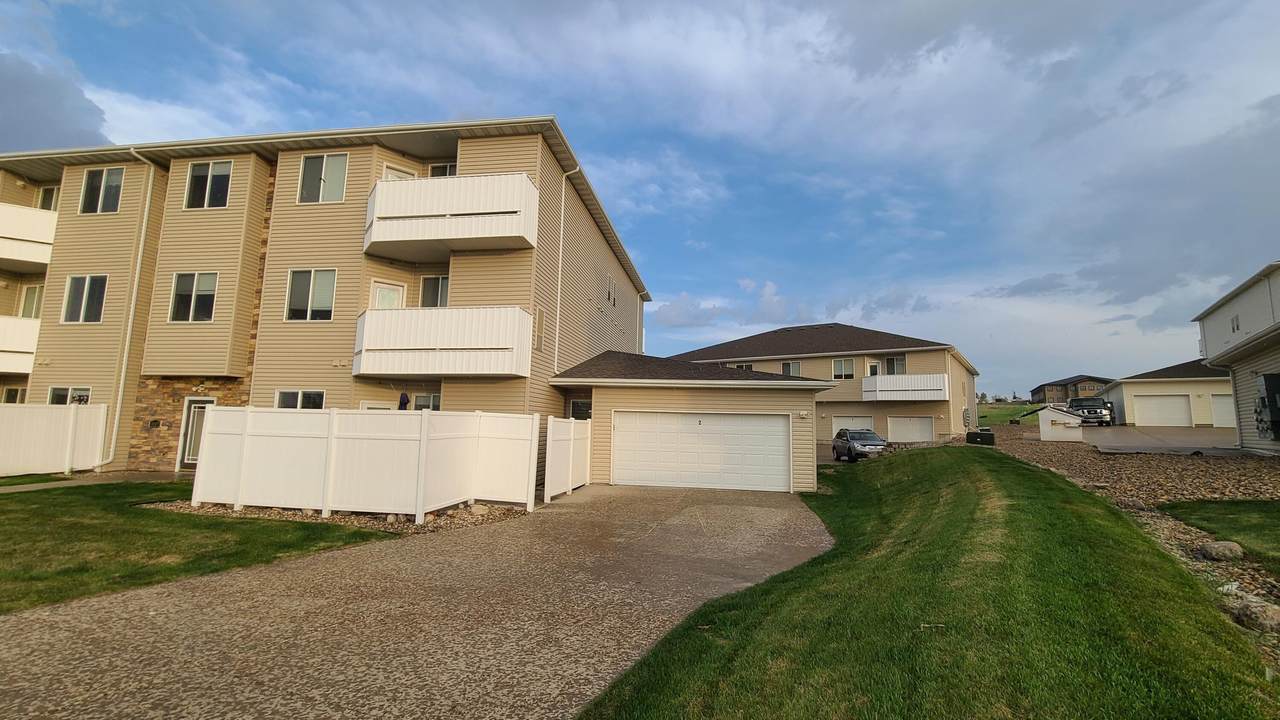 1117 E Lasalle Drive - Photo 1