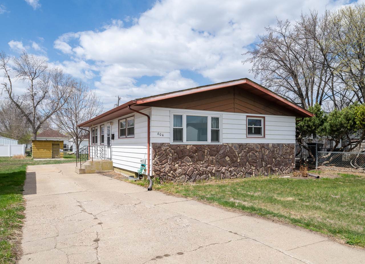 604 S 14th Street - Photo 1