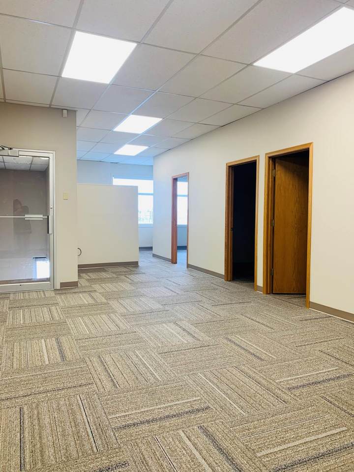 1906 Broadway Avenue - Photo 1