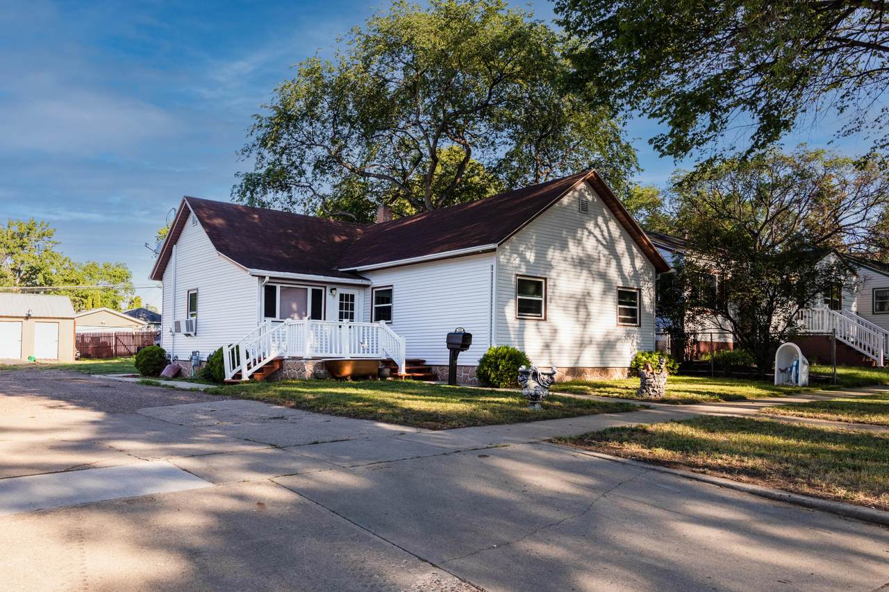512 N 15th Street - Photo 1