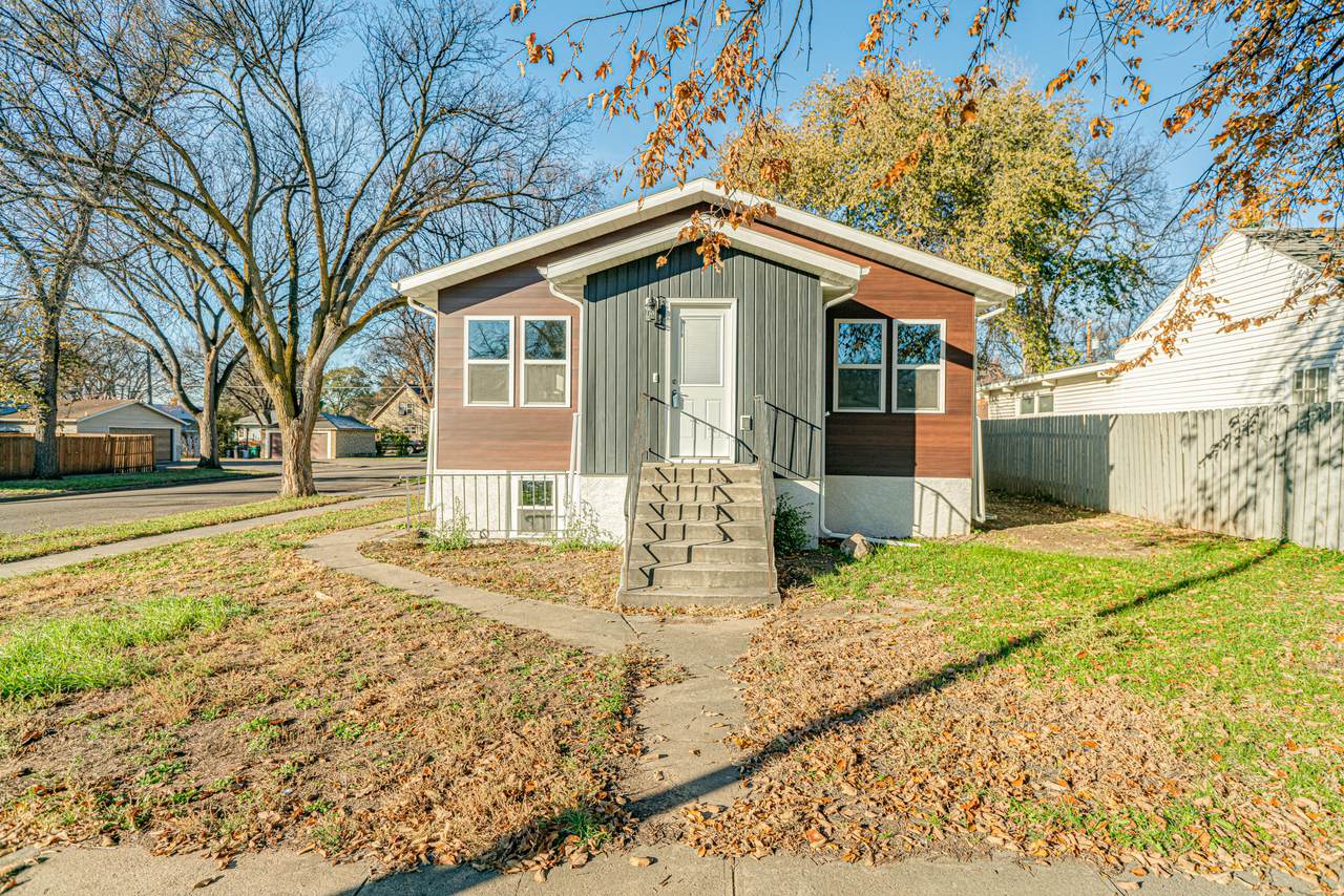 1000 9th Street - Photo 1