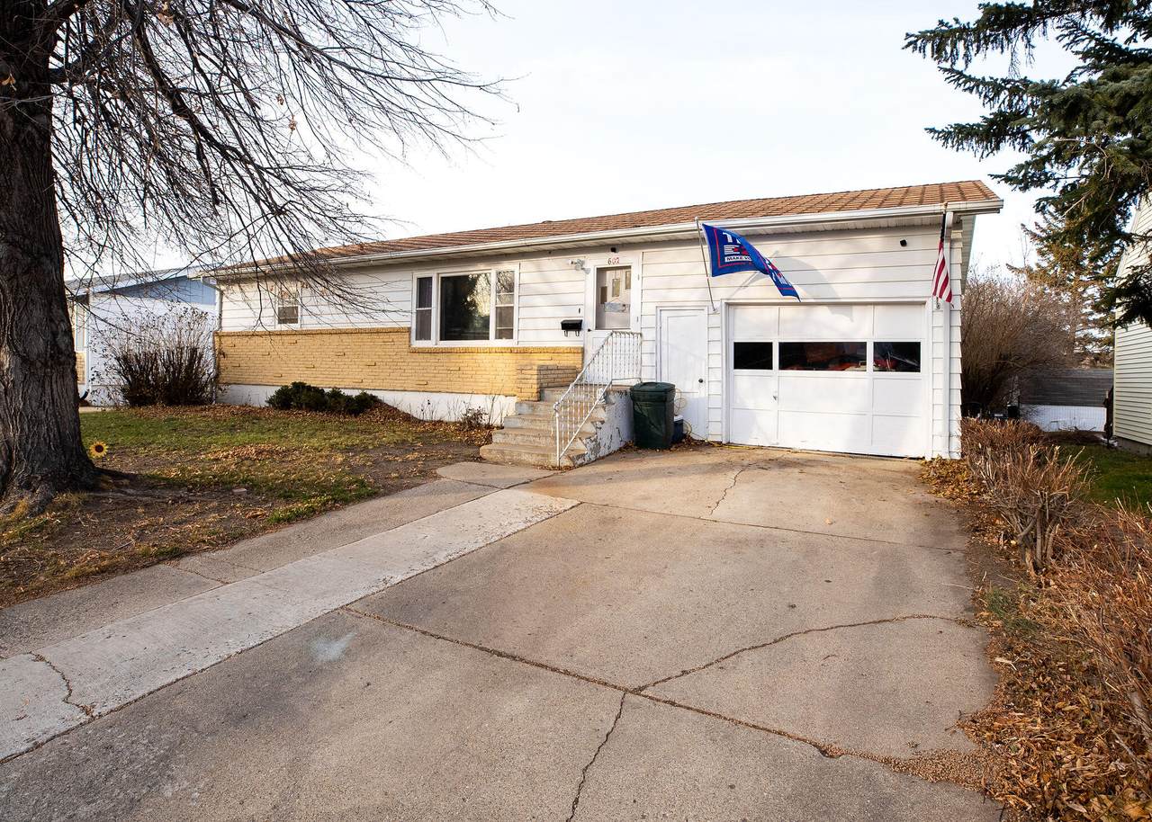 602 13th Street - Photo 1