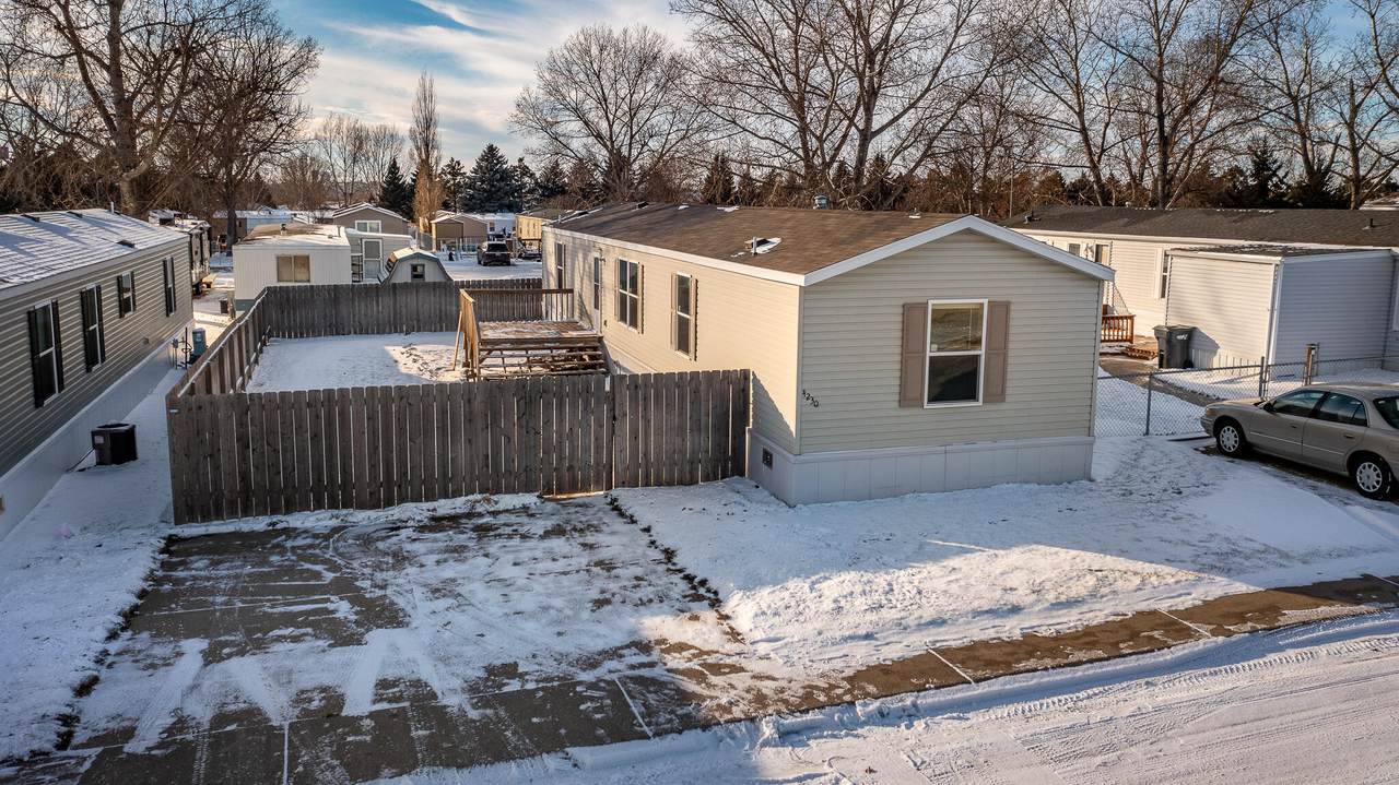 4230 Claridge Loop - Photo 1