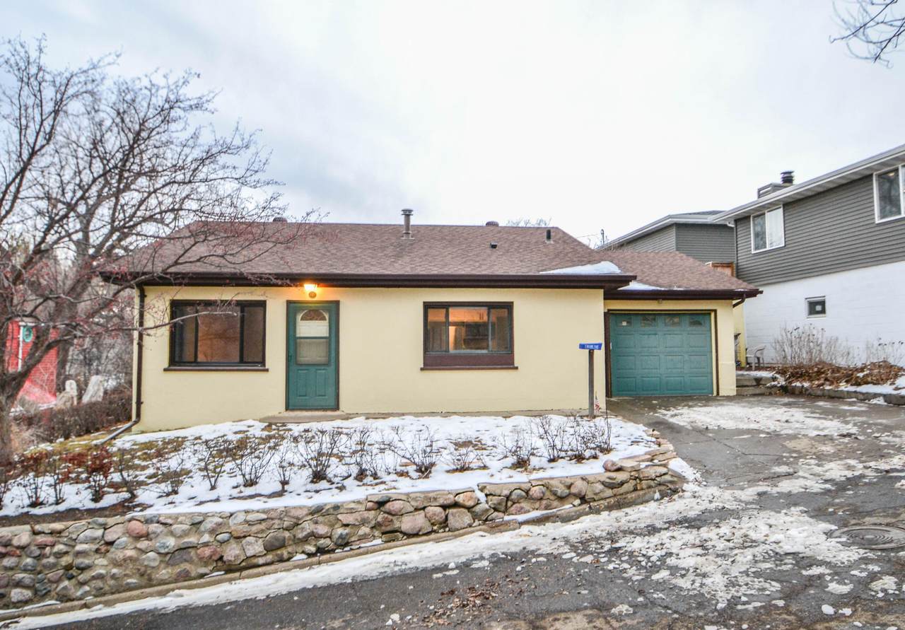 610 4th Avenue - Photo 1