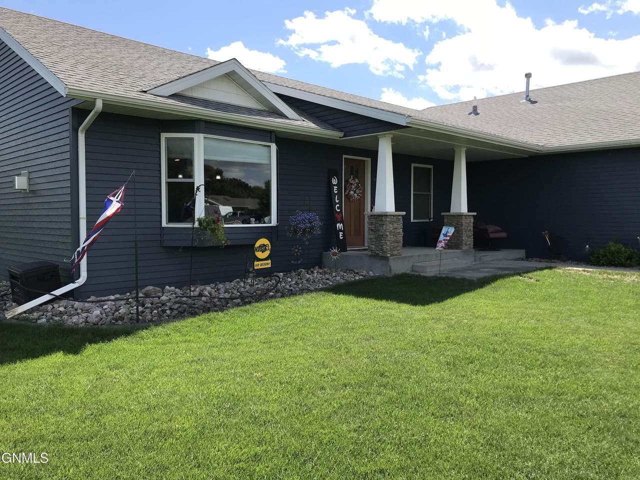 1610 Island Park Drive - Photo 1