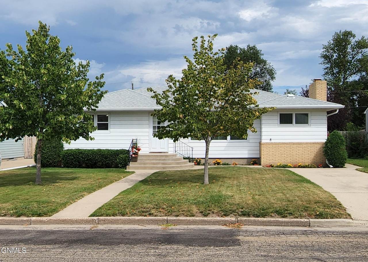 310 12th Avenue - Photo 1