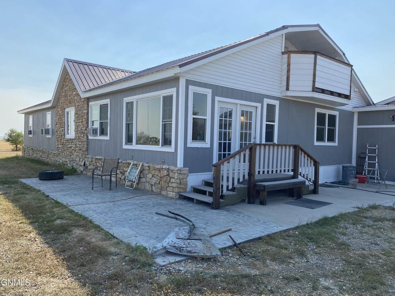 5507 145th Avenue - Photo 1