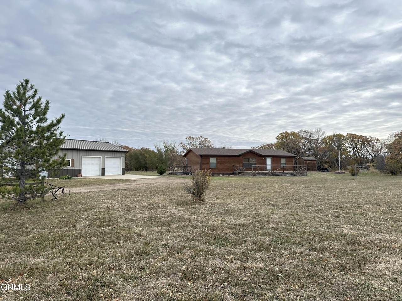 5414 Oahe Drive - Photo 1