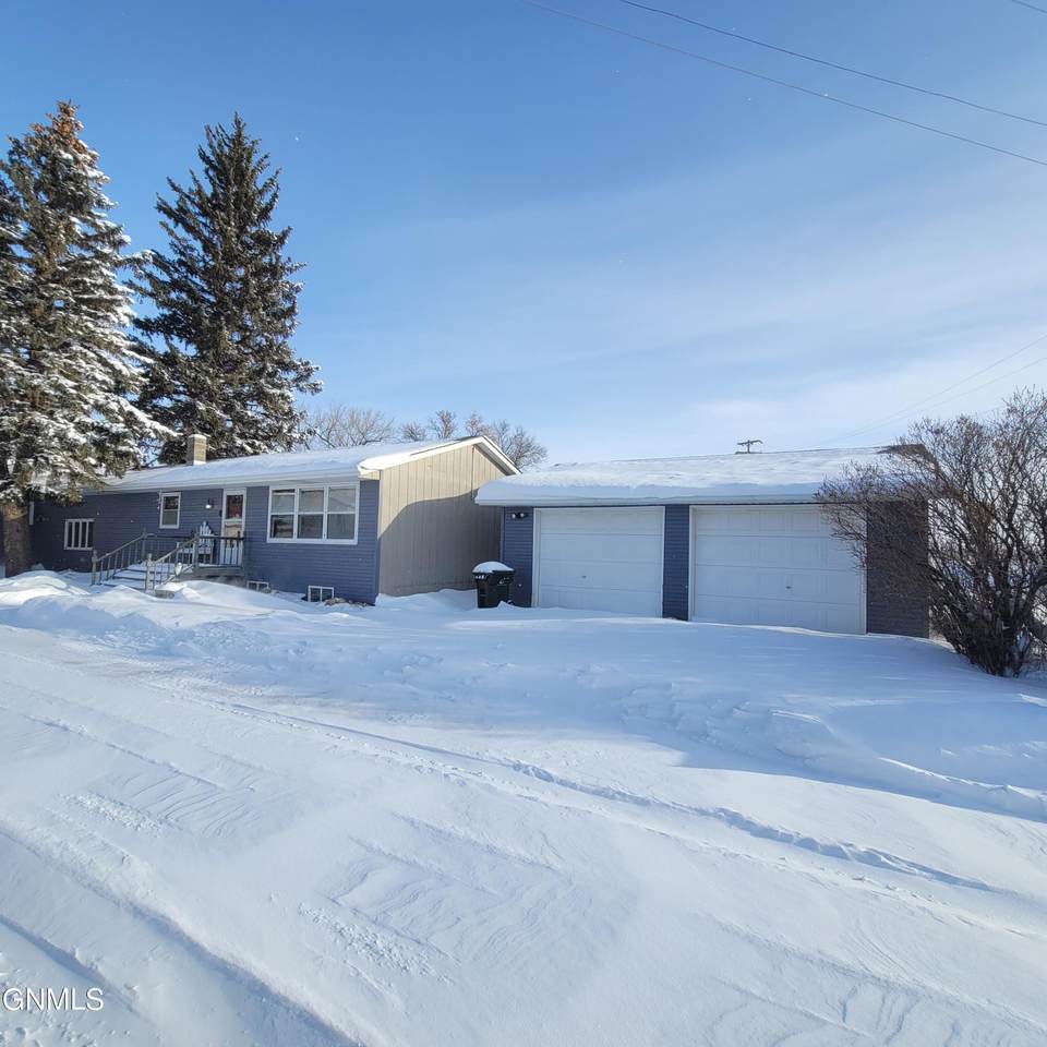 306 5th Avenue - Photo 1