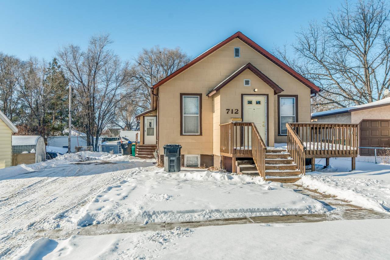 712 N 16th Street - Photo 1