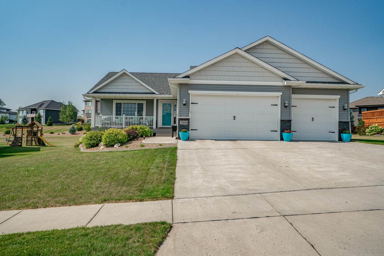 3506 Valley Drive - Photo 1